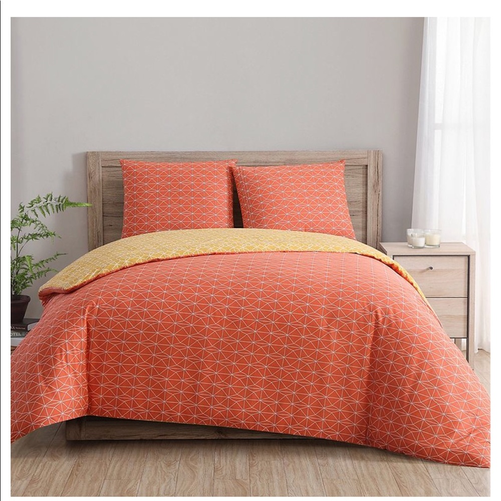 Reversible twin duvet cover